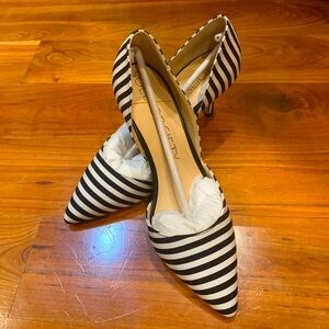 🔥NIB🔥 SOLE SOCIETY Jenn Black/White Stripe D'Orsay Heel / Size 8✨✨✨